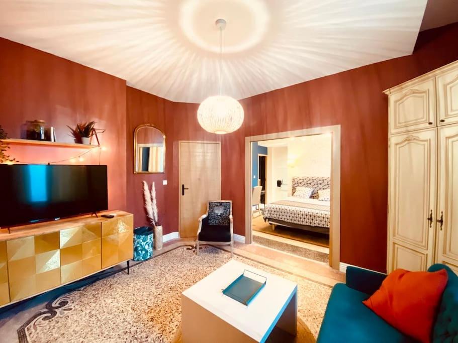 La Suite 2 Pieces Lit Queen Size Entree Privee Nîmes Exterior foto